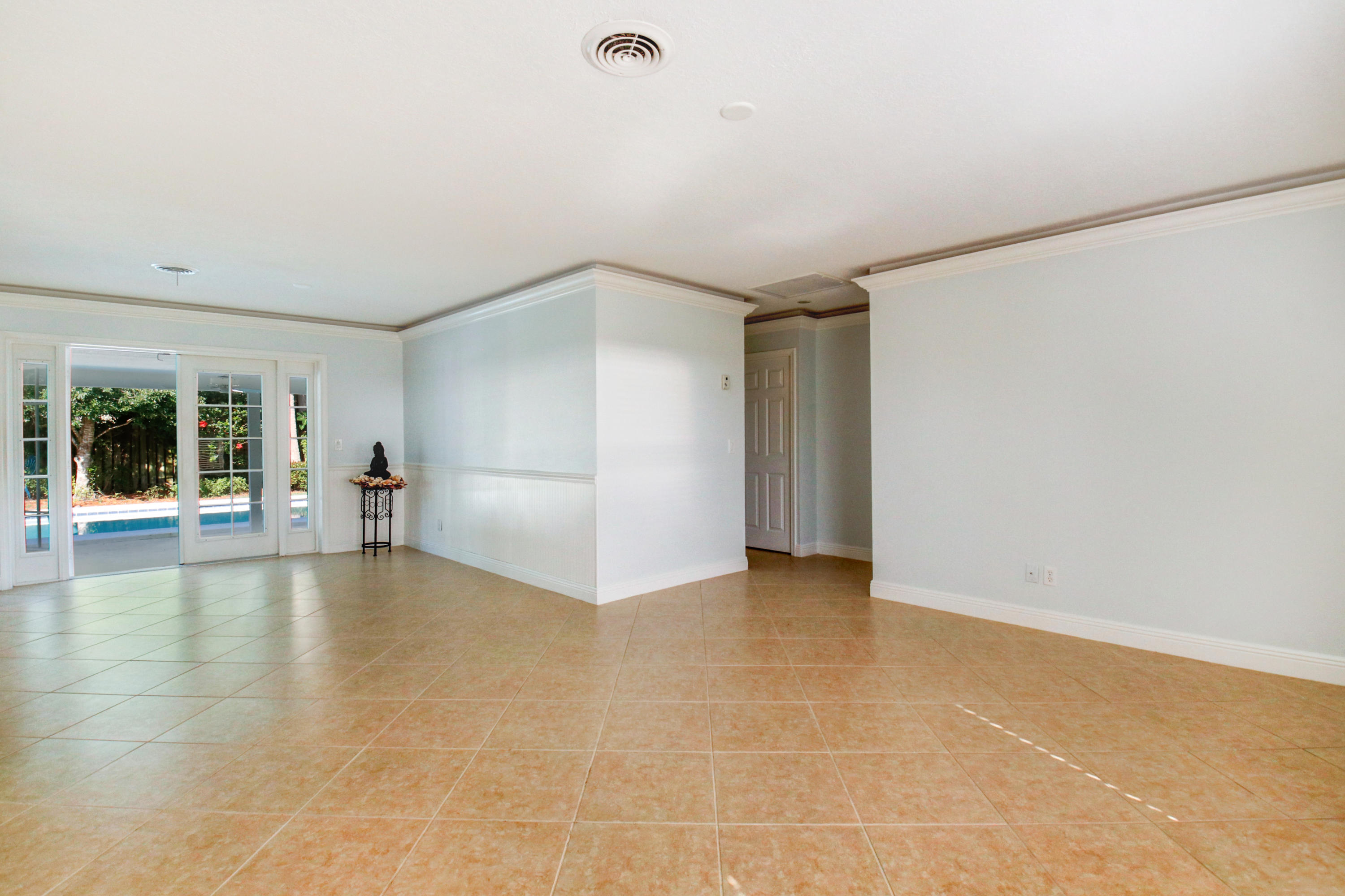 518 Dover Road Tequesta, FL 33469 - Photo 7 of 28 518 N Dover Rd HR-10