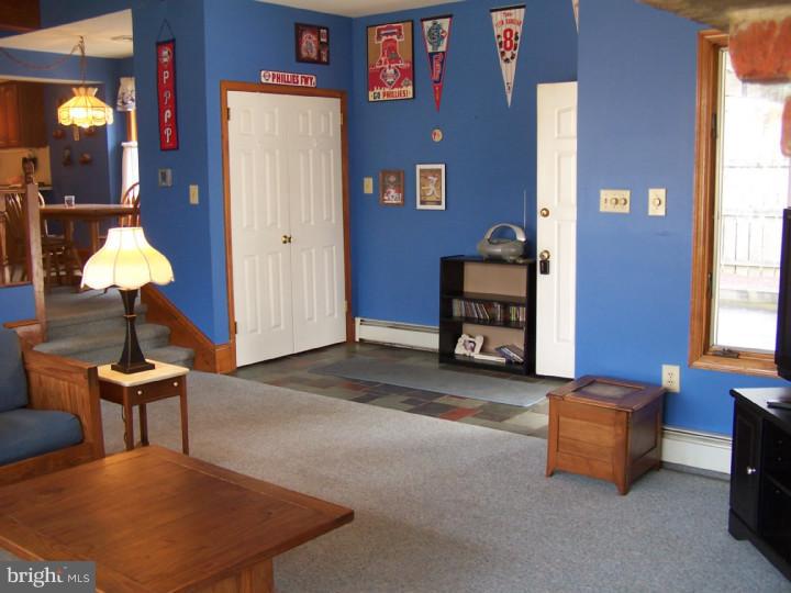 316 Cowpath Road Lansdale, PA 19446 - Photo 3 of 23 Family Room