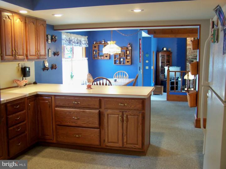 316 Cowpath Road Lansdale, PA 19446 - Photo 8 of 23 Kitchen