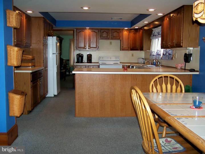 316 Cowpath Road Lansdale, PA 19446 - Photo 10 of 23 Kitchen