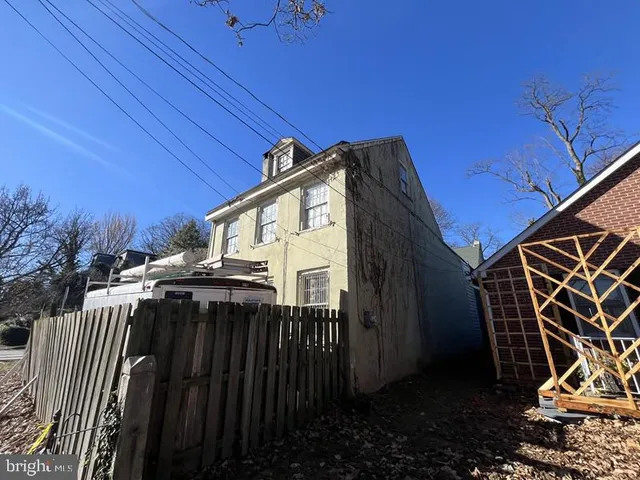 $247,500 | 145 West Queen Lane, Philadelphia, PA 19144