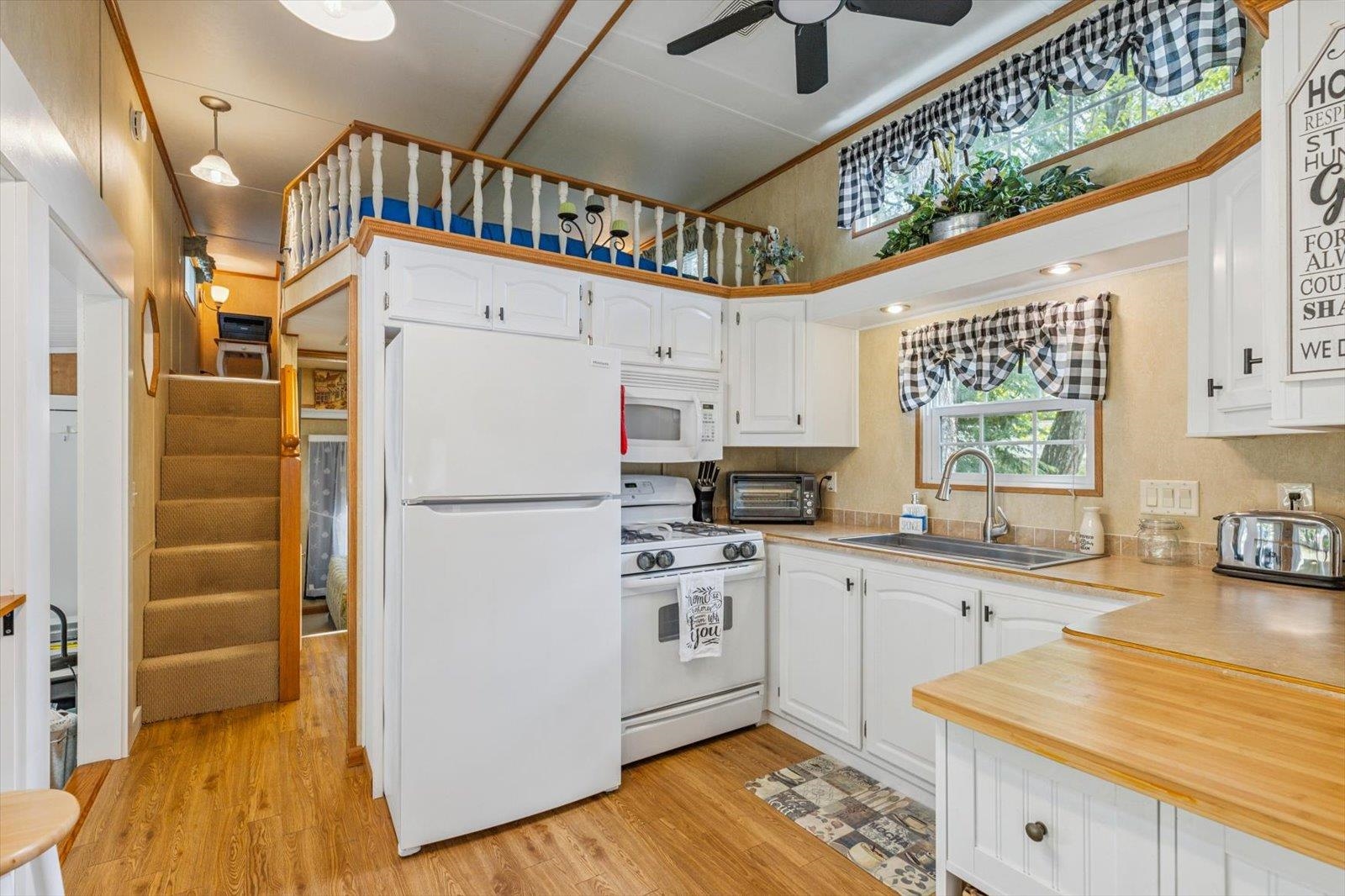 74 Pine Tree Lane Fitzwilliam, NH 03447 - Photo 12 of 28 Gallery Image 12