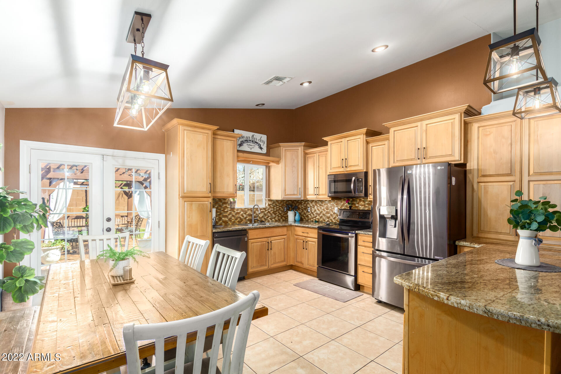 8714 West Granada Road Phoenix, AZ 85037 - Photo 5 of 21 07 Granada