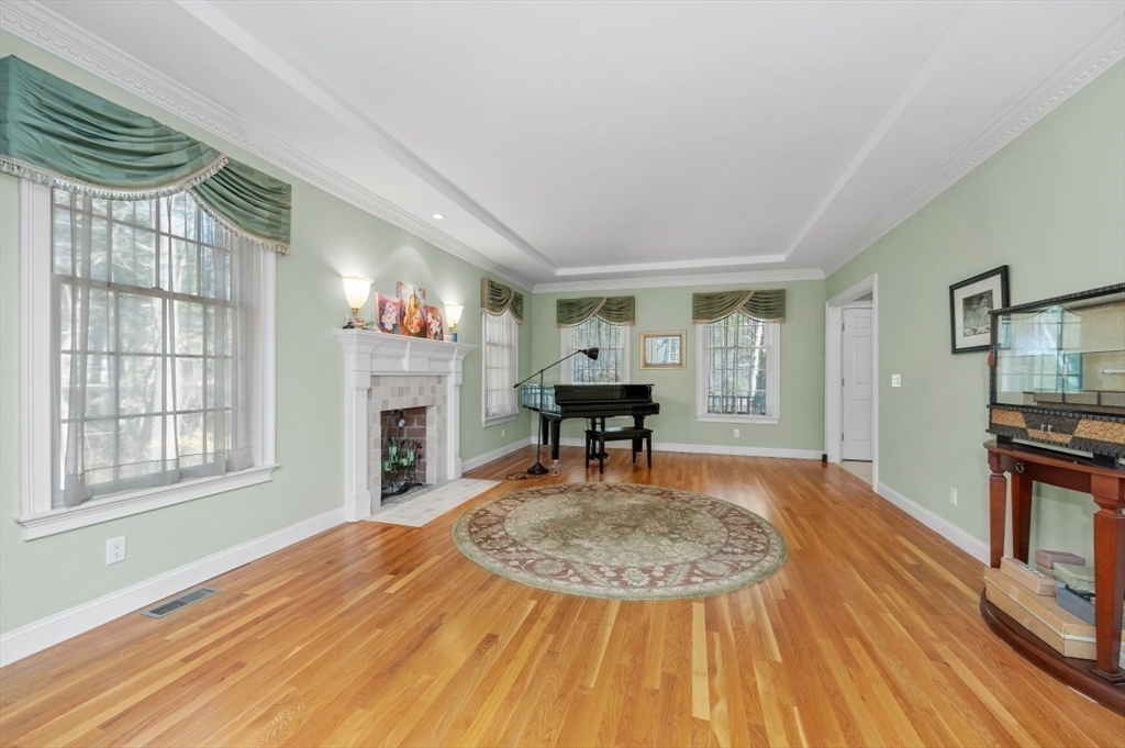 61 Davis Road Carlisle, MA 01741 - Photo 7 of 36 Gallery Image 7