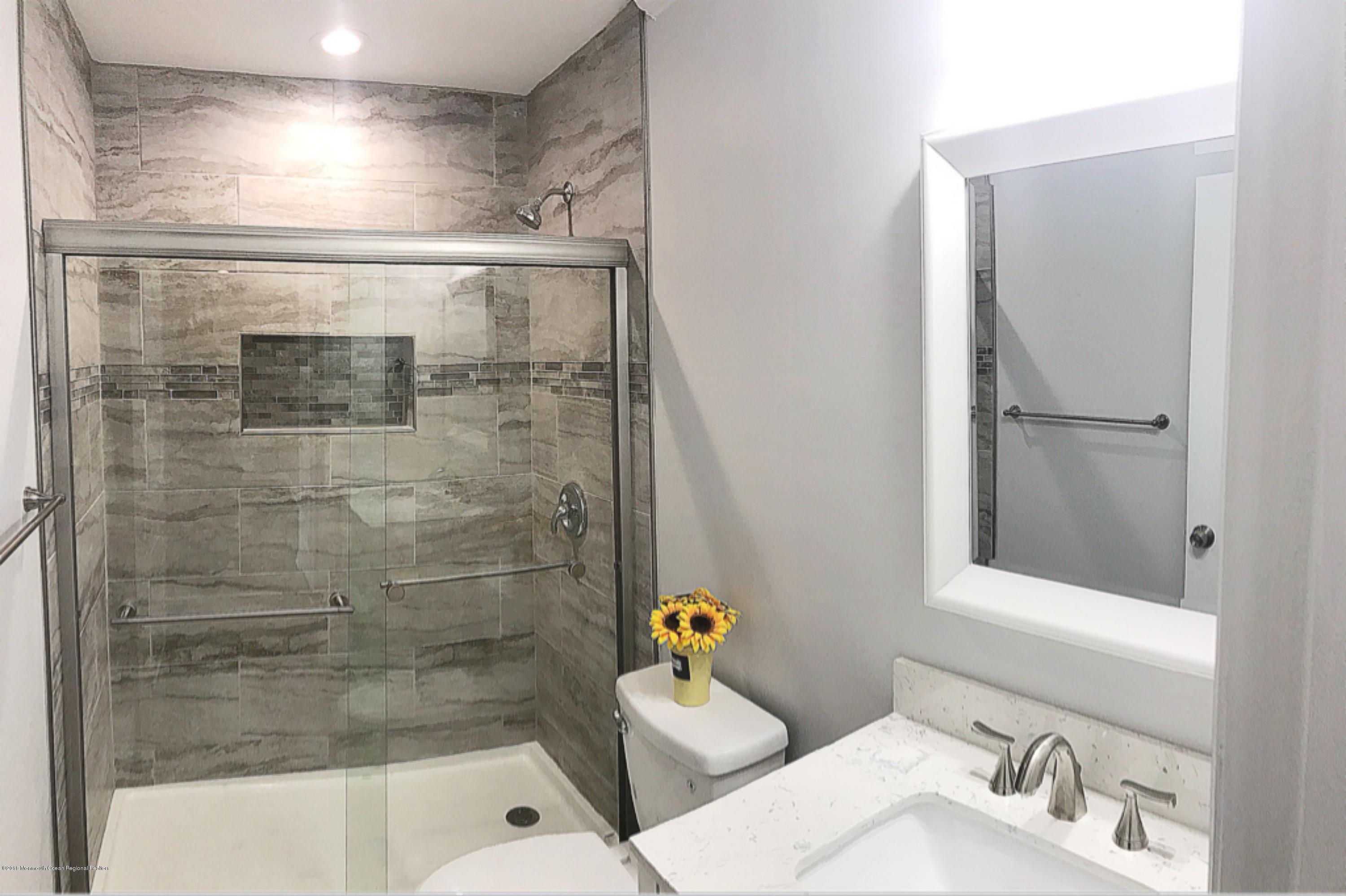 106 E Ragley Hall Road, Unit E Freehold, NJ 07728 - Photo 6 of 19 Gorgeous Bathroom
