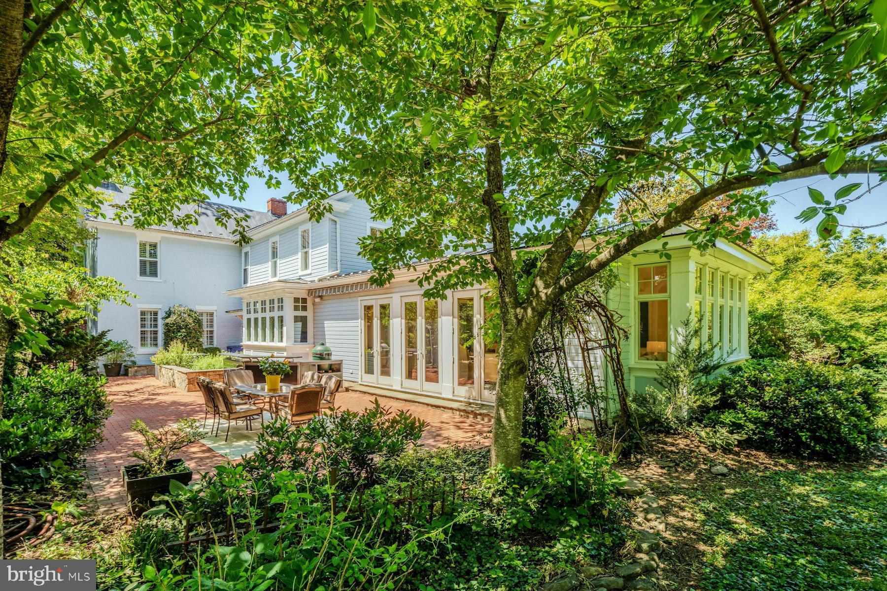 208 Edwards Ferry Road Northeast Leesburg, VA 20176 - Photo 63 of 76