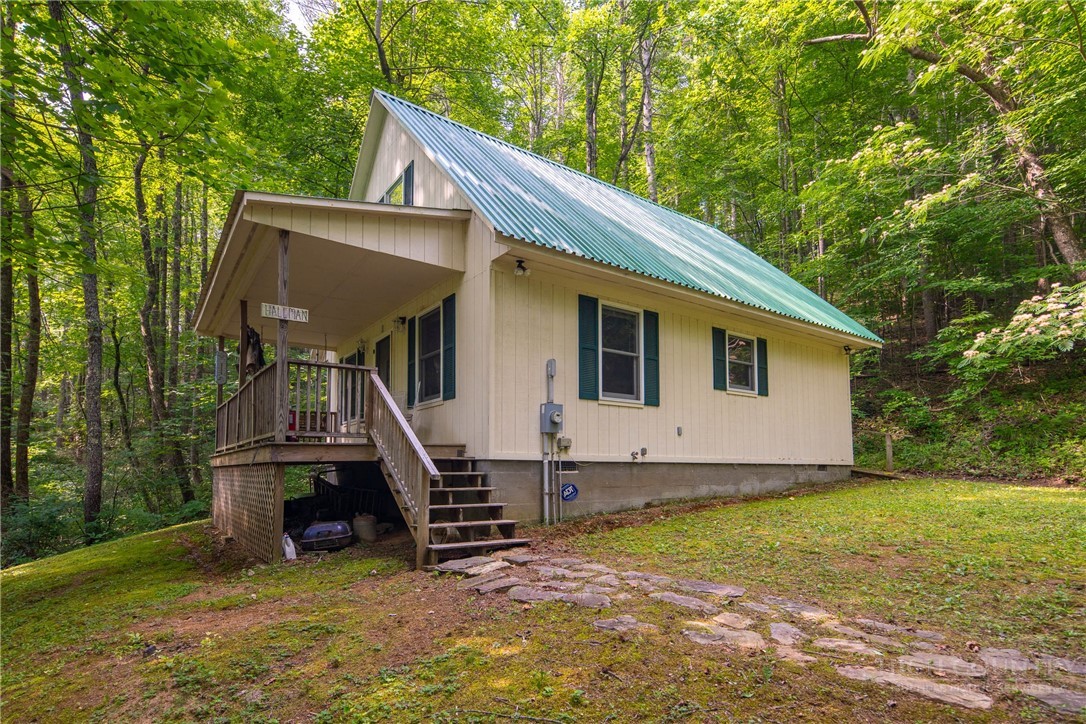 273 Rhymer Branch Road Deep Gap, NC 28618 - Photo 1 of 25
