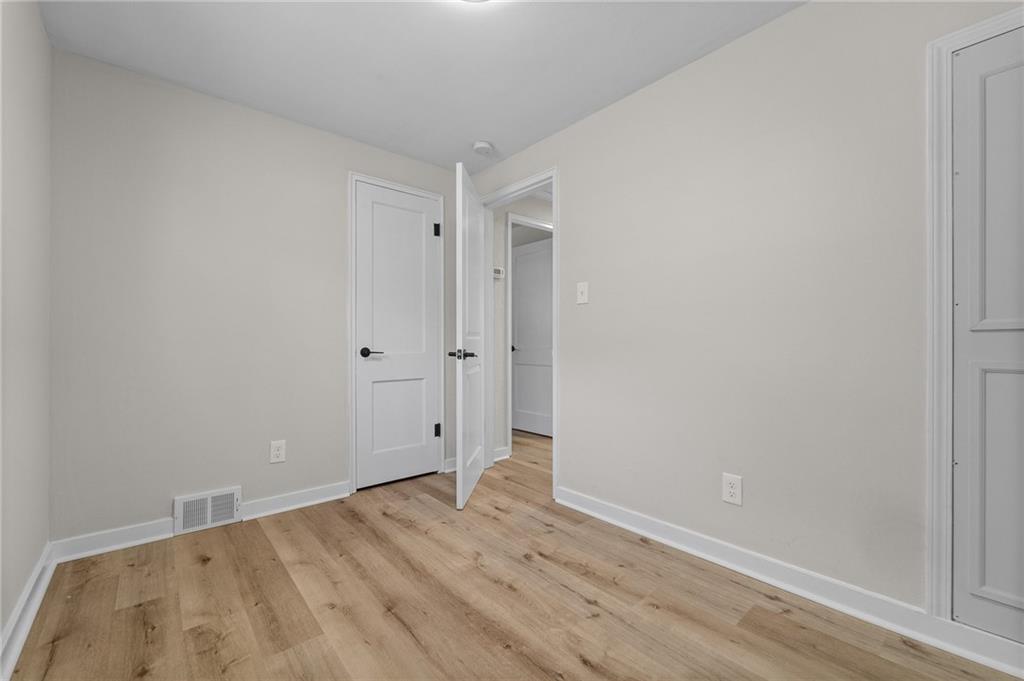 3637 Willett Road Pittsburgh, PA 15227 - Photo 14 of 23 Gallery Image 14