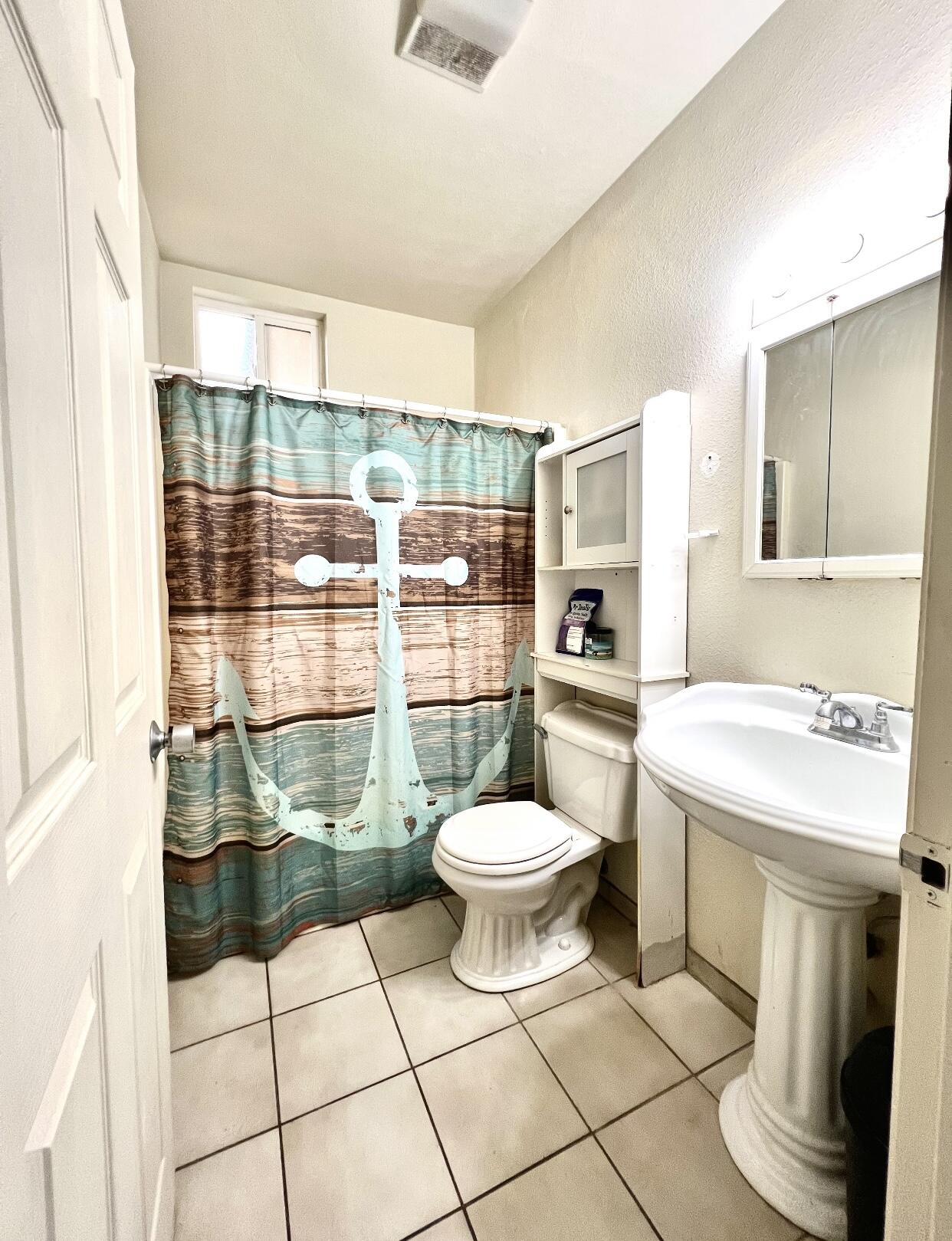 662 Channing Way Exeter, CA 93221 - Photo 13 of 19 BBF98FDC-99EB-4550-92A8-47FE48C793D5