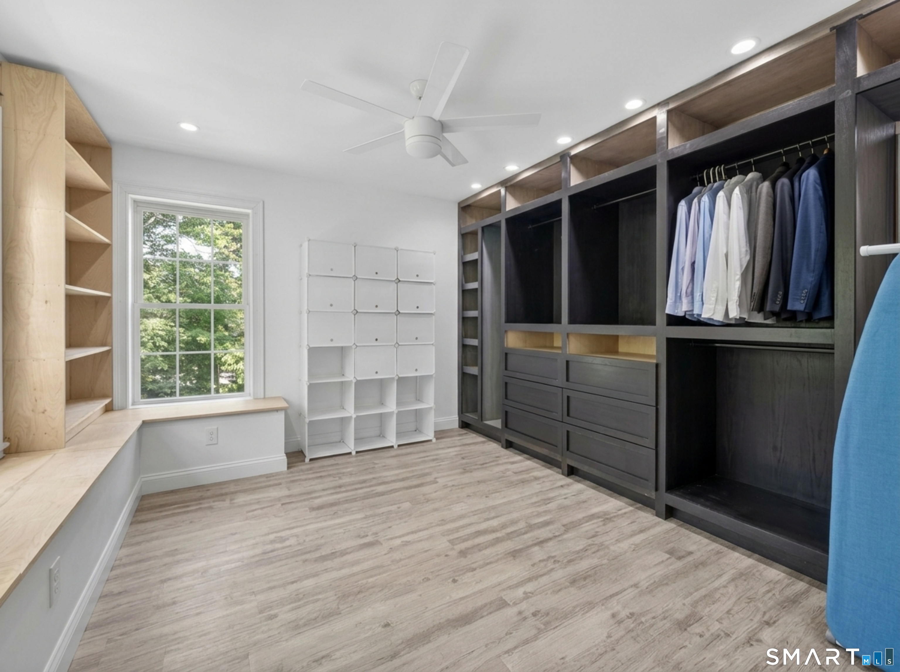 5 Grove Avenue Groton, CT 06340 - Photo 18 of 40