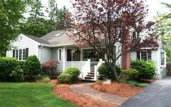 12 Trickett Road Lynnfield, MA 01940 - Photo 1 of 1 Gallery Image 1
