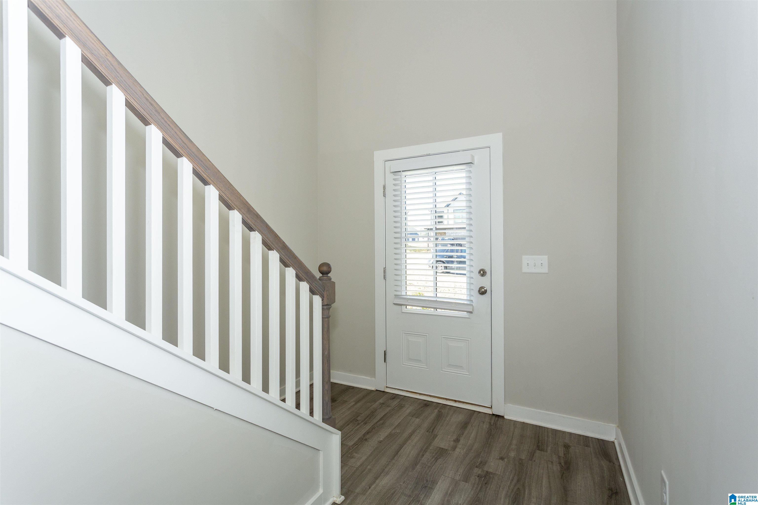 180 Ridgeview Circle Jemison, AL 35085 - Photo 11 of 45
