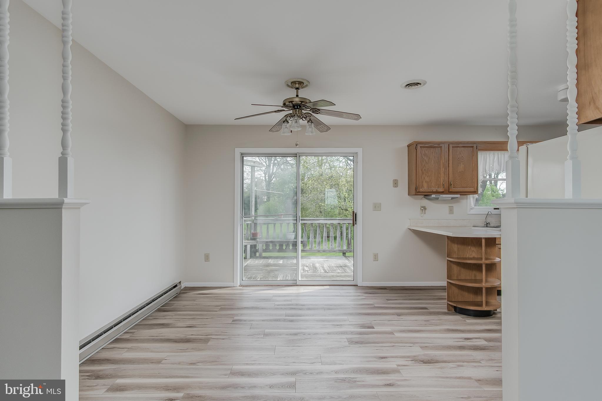 14501 Black Angus Road Hagerstown, MD 21742 - Photo 11 of 40 Sliders to deck