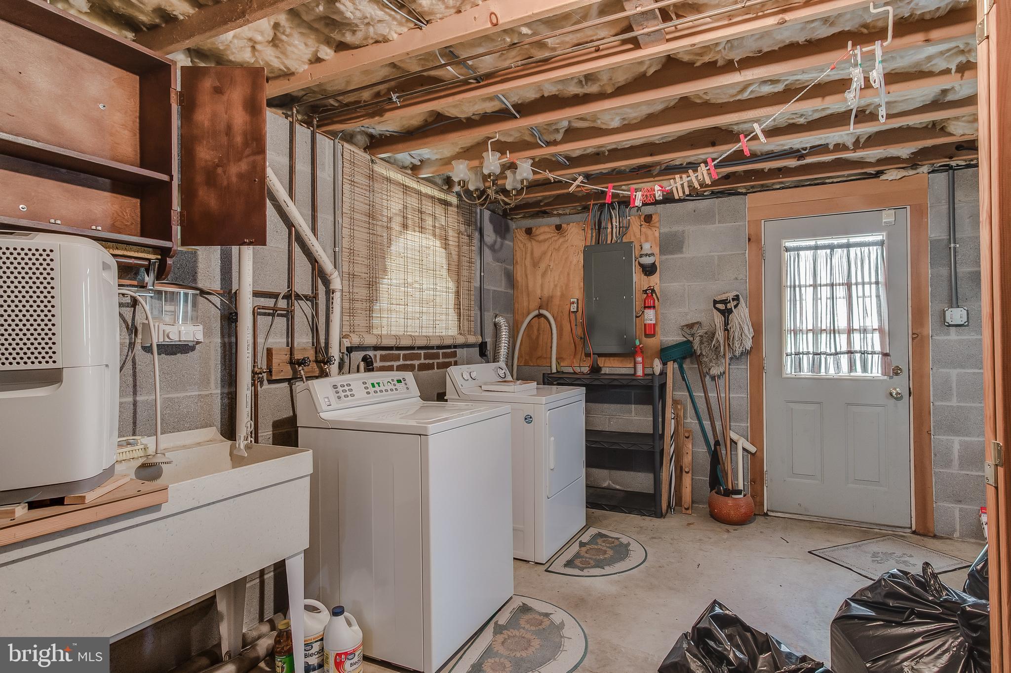 14501 Black Angus Road Hagerstown, MD 21742 - Photo 26 of 40 Basement (please excuse the mess!)