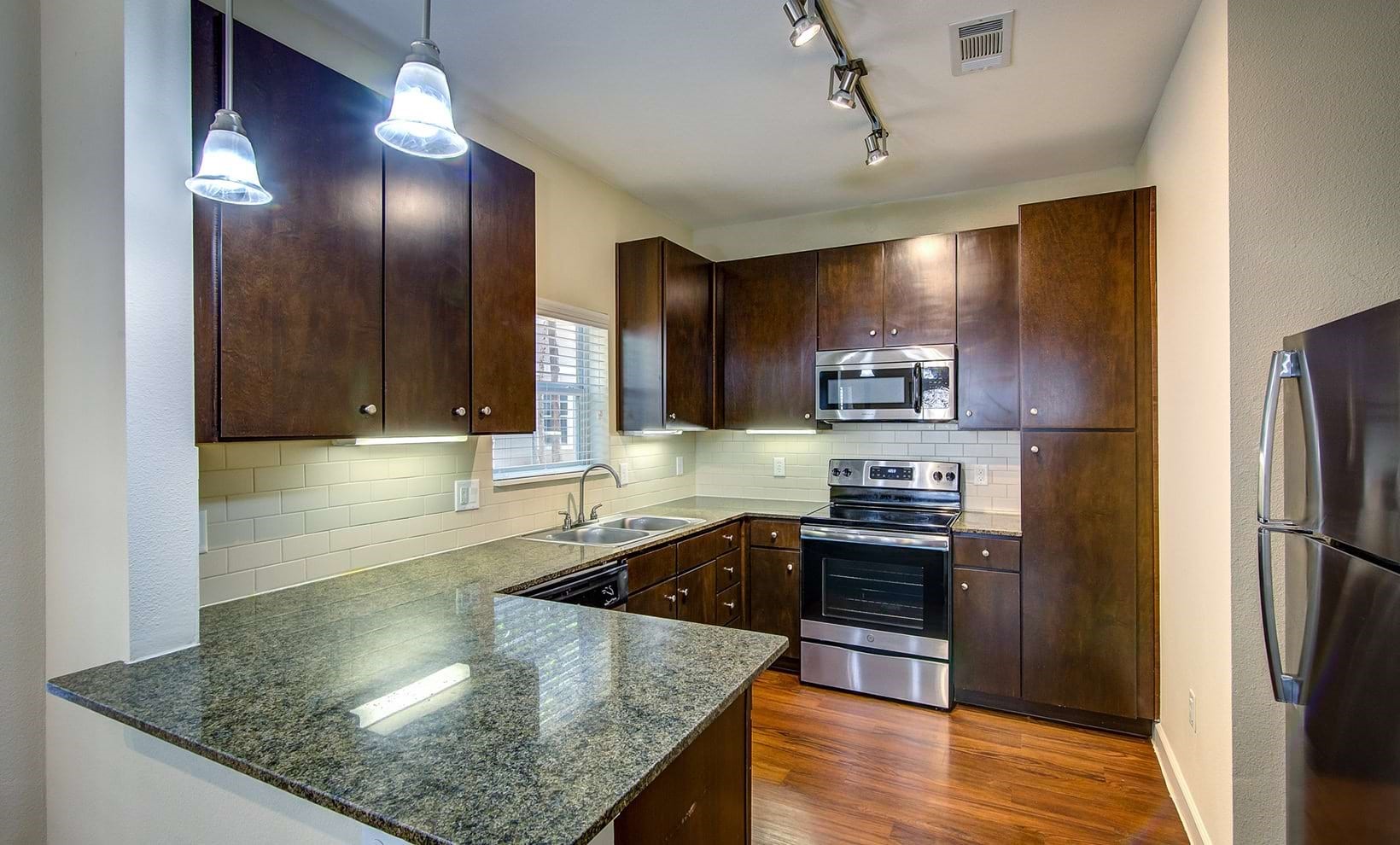 2951 North Loop 336 West, Unit 924 Conroe, TX 77304 - Photo 5 of 31 Gallery Image 5