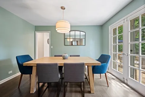 $1,399,000 | 2223 Crestview Lane, Wilmette, IL 60091