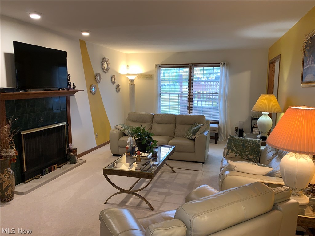 1409 Bravado Road Southwest Canton, OH 44706 - Photo 11 of 35 Gallery Image 11