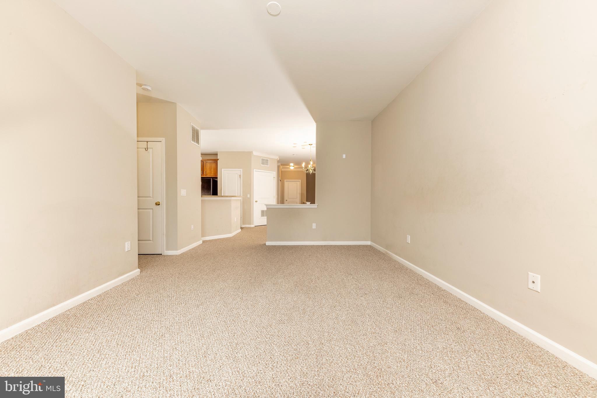106 Raphael Court Williamstown, NJ 08094 - Photo 4 of 19 Gallery Image 4