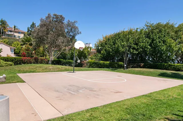 $2,295,000 | 6077 Firwood Row, La Jolla, CA 92037