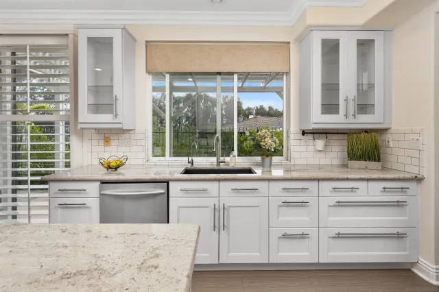 $2,295,000 | 6077 Firwood Row, La Jolla, CA 92037