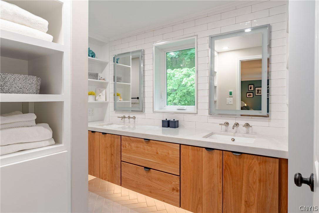 4652 Post Road Manlius, NY 13104 - Photo 24 of 49