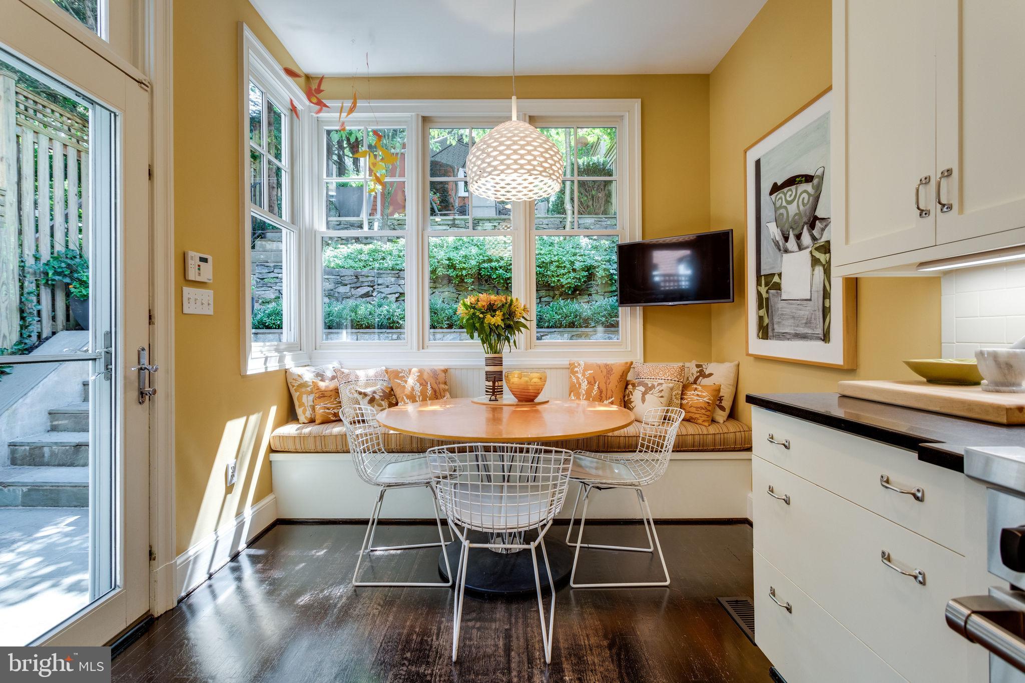 2041 Park Road Northwest Washington, DC 20010 - Photo 19 of 61 Breakfast area