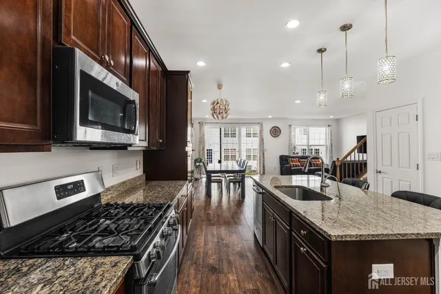 $759,000 | 23 Larkspur Lane, Monroe Township, NJ 08831