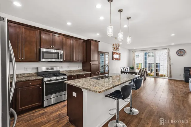 $759,000 | 23 Larkspur Lane, Monroe Township, NJ 08831