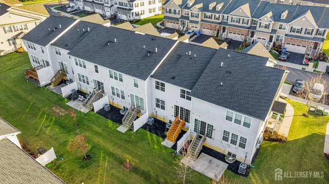 $759,000 | 23 Larkspur Lane, Monroe Township, NJ 08831