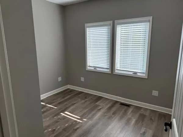 $474,900 | 517 Village Lane, Harrisonville, MO 64701