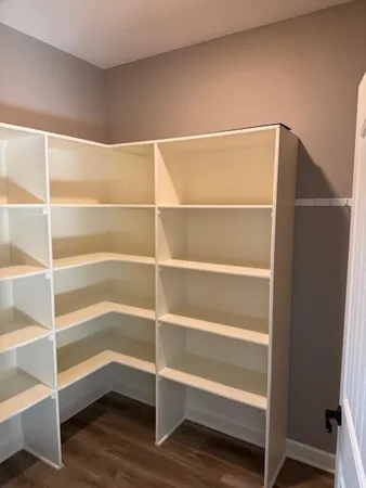 $474,900 | 517 Village Lane, Harrisonville, MO 64701