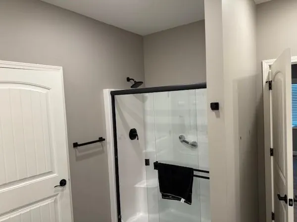 $474,900 | 517 Village Lane, Harrisonville, MO 64701