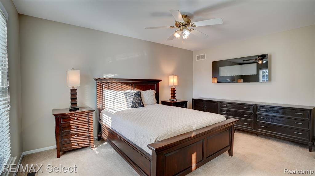 60 Stratford Lane Rochester Hills, MI 48309 - Photo 13 of 47