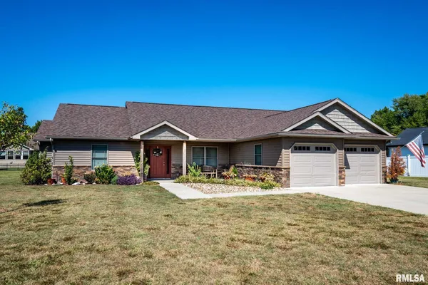 $336,900 | 1205 Wildflower Lane, Herrin, IL 62948