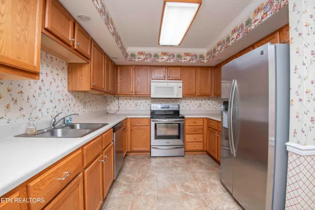 $325,000 | 805 Cedar Lane, Unit C10, Knoxville, TN 37912