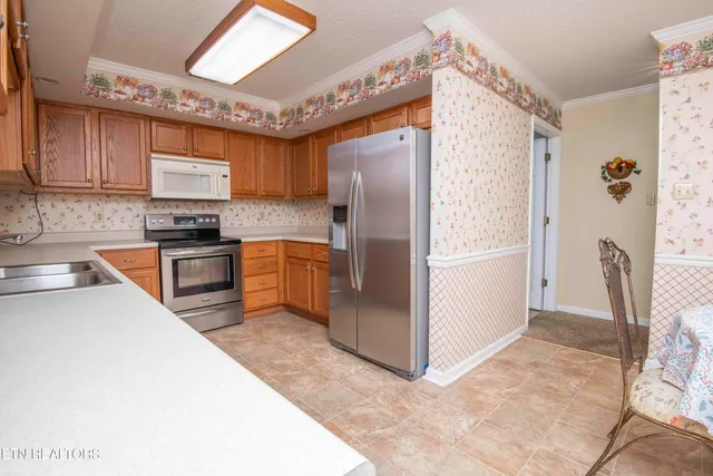 $325,000 | 805 Cedar Lane, Unit C10, Knoxville, TN 37912