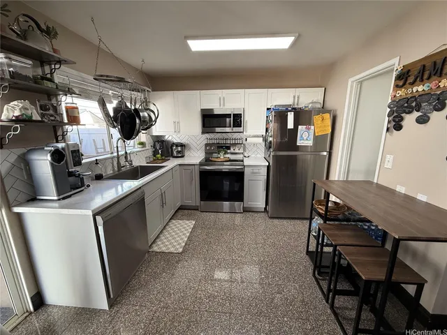 $3,850 | 91-1036 Hoomaka Street, Unit 26, Ewa Beach, HI 96706