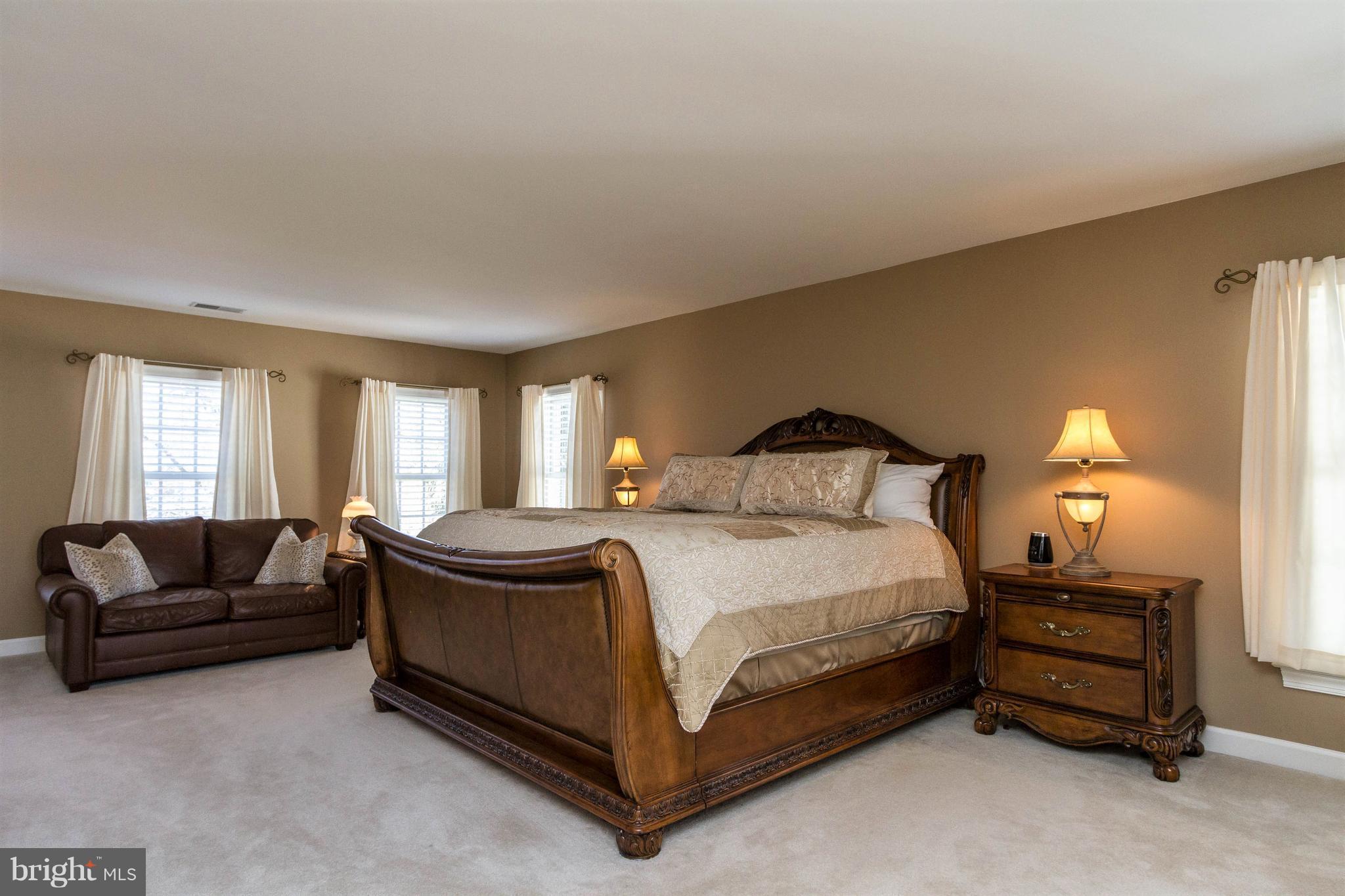 8247 Roxborough Loop Gainesville, VA 20155 - Photo 15 of 30 Generous Owner's Retreat