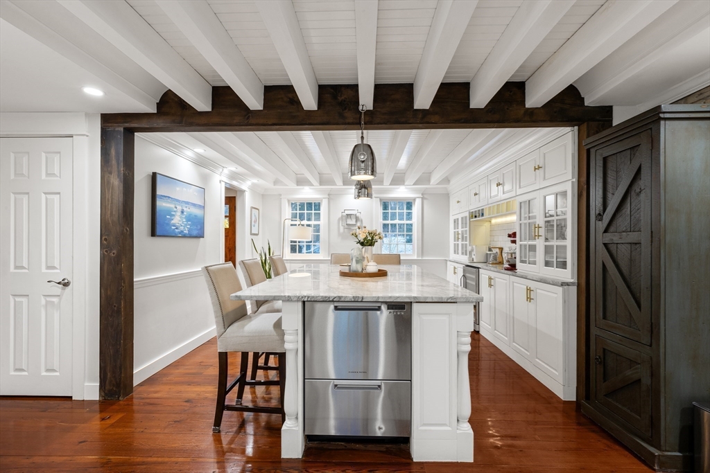 168 Vernon Road Scituate, MA 02066 - Photo 11 of 38 Gallery Image 11