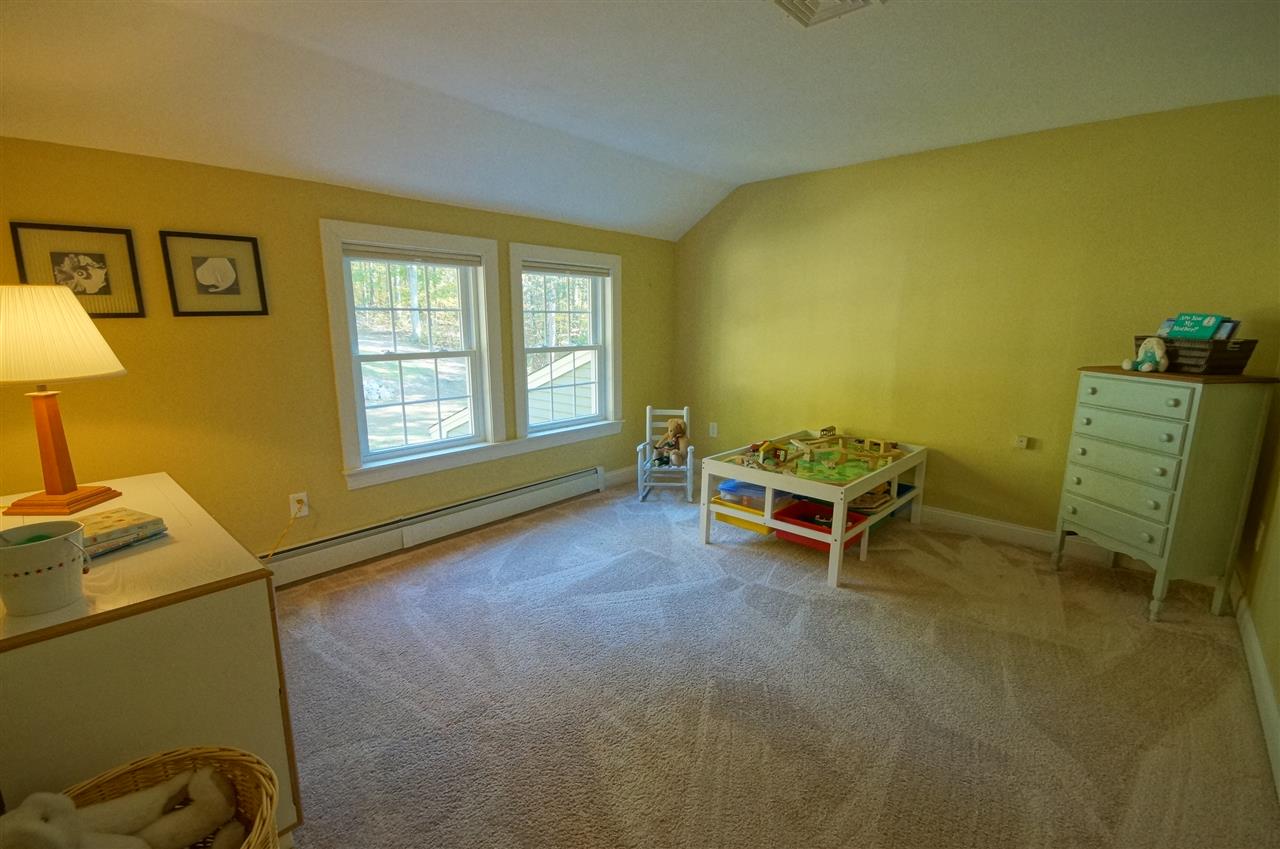 13 Hubbard Hill Road Derry, NH 03038 - Photo 21 of 40