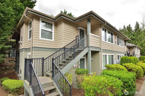 $410,000 | 1500 South 18th Street, Unit D201, Renton, WA 98055