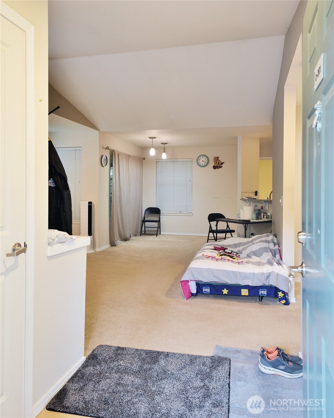 1500 South 18th Street, Unit D201 Renton, WA 98055 - Photo 2 of 12