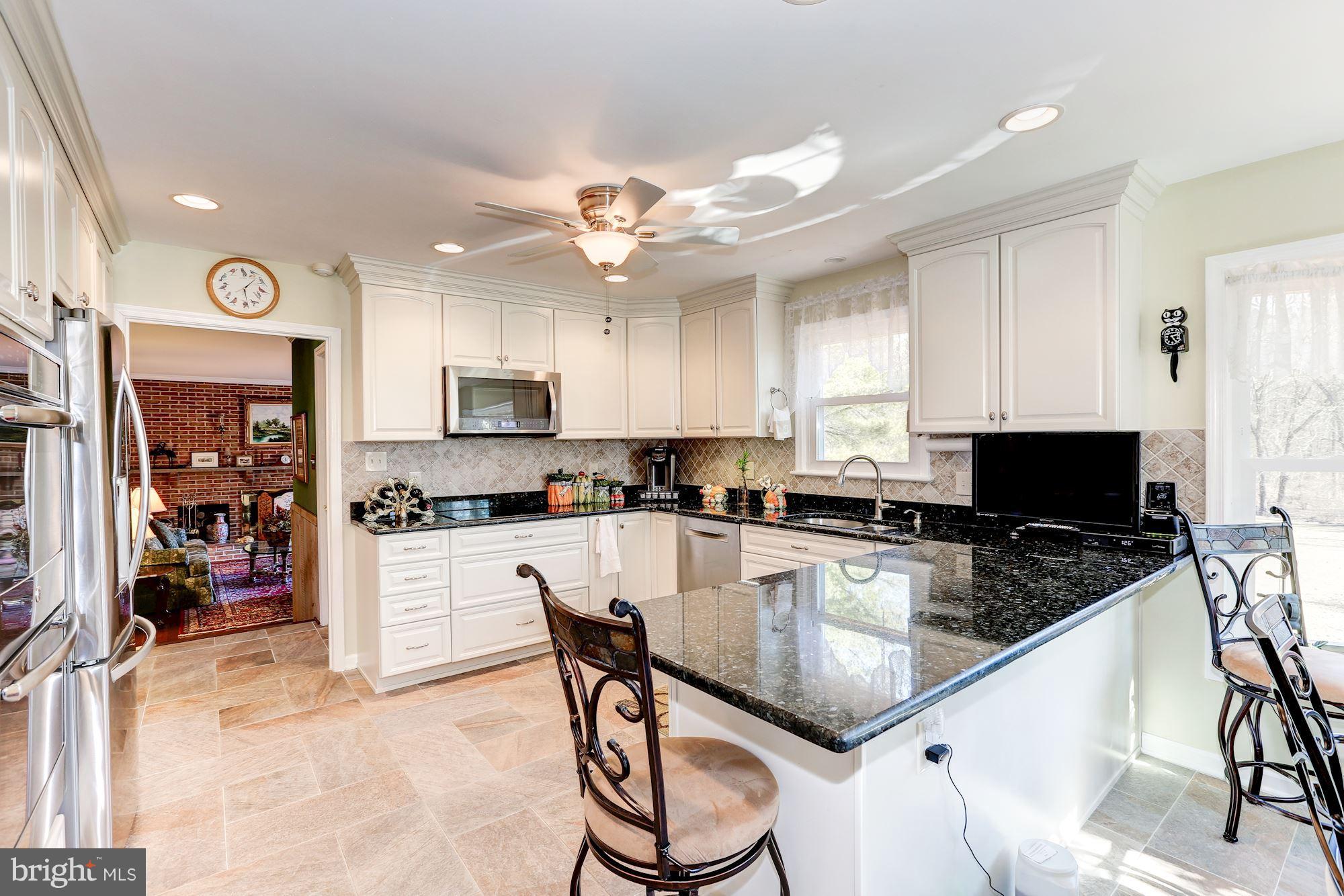 12404 Deoudes Road Boyds, MD 20841 - Photo 11 of 30 Interior (General)