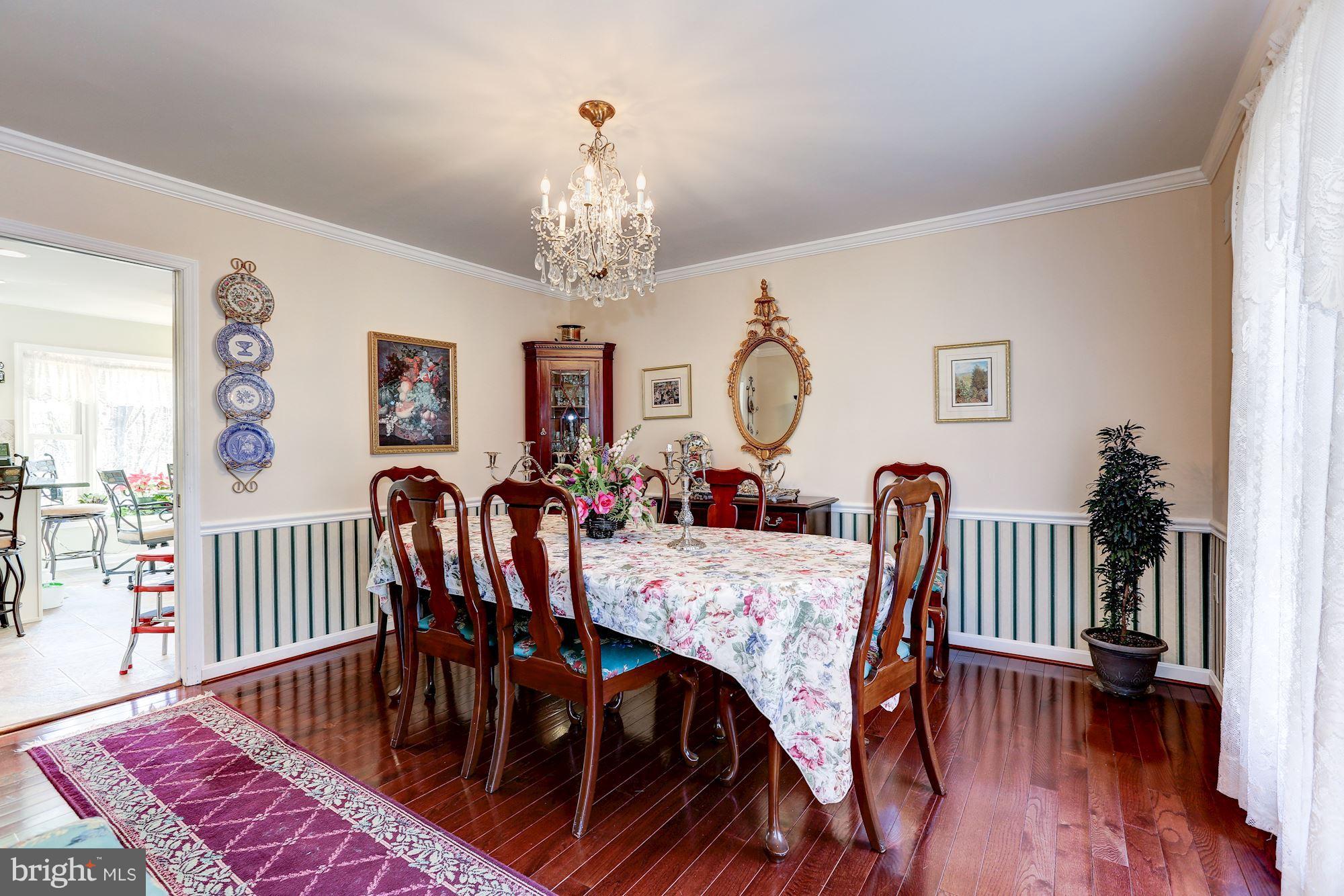 12404 Deoudes Road Boyds, MD 20841 - Photo 5 of 30 Dining Room