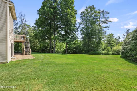 $839,900 | 35 Meadow Ridge Drive, Pittsfield, MA 01201