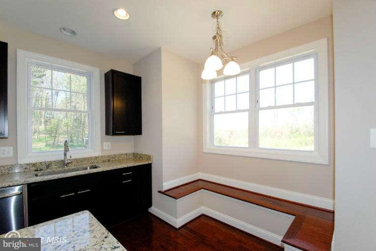 1622 Nicodemus Road New Windsor, MD 21776 - Photo 15 of 24 Interior (General)
