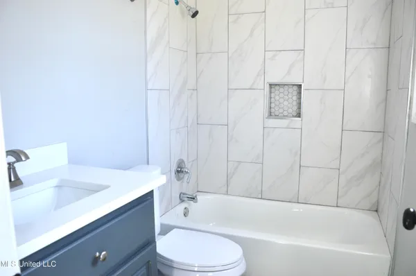 $130,000 | 425 Knob Hill Drive, Jackson, MS 39209