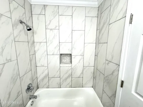 $130,000 | 425 Knob Hill Drive, Jackson, MS 39209