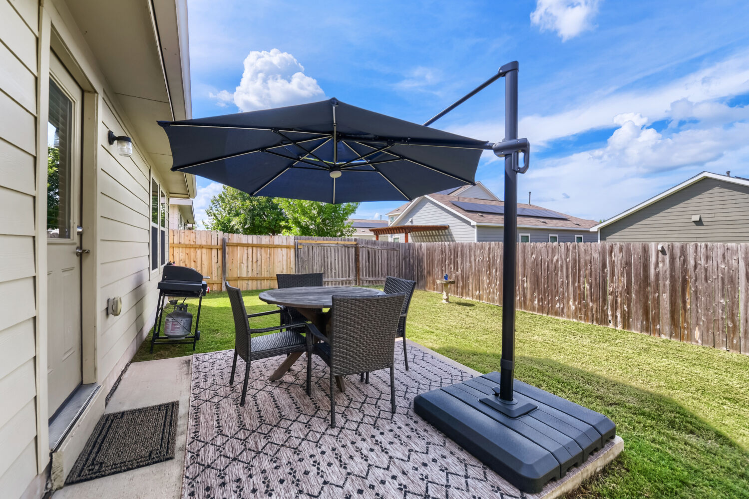 7216 Razors Edge Drive Austin, TX 78744 - Photo 31 of 36