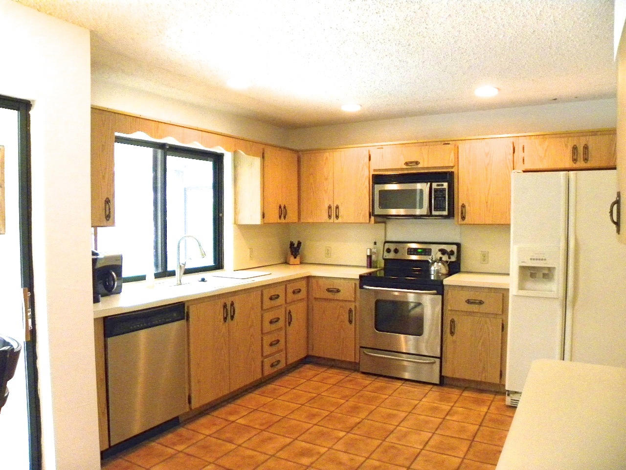 3098 Northwest 25th Way Boca Raton, FL 33434 - Photo 16 of 45 Kitchen